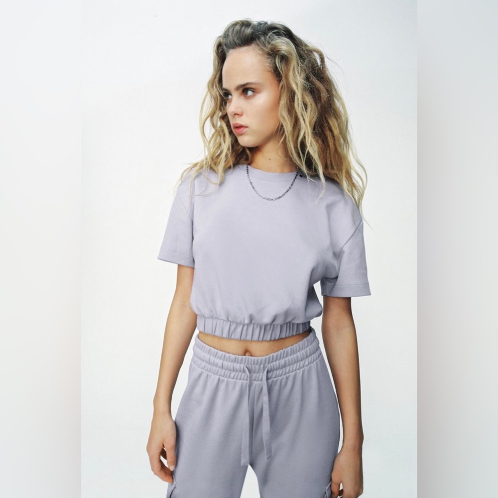 “SOLD” ZARA CROP SWEATSHIRT & CARGO PANTS